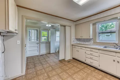 Other - 945 N Elm Avenue Erwin Tn 37650, Erwin, TN 37650 photo 4 of 19