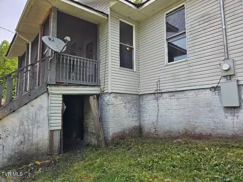 Exterior - 2104 Exeter Road Appalachia Va 24216, Appalachia, VA 24216 photo 7 of 8