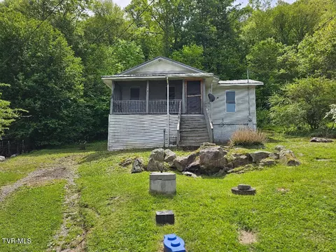 2104 Exeter Road Appalachia Va 24216, Appalachia, VA 24216
