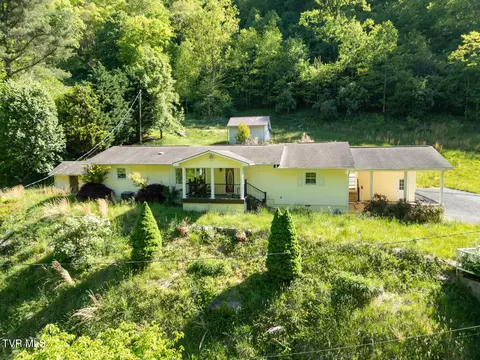 1752 Lower Ml Br Road Grundy Va 24614, Grundy, VA 24614