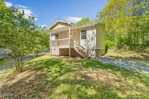 195 Willard Perkins Road Roan Mountain Tn 37687, Roan Mountain, TN 37687