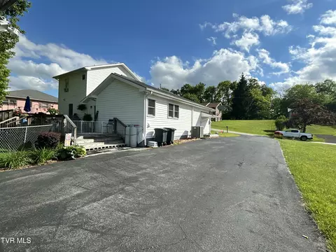 Exterior - 131 SW Beverly Avenue Wise Va 24293, Wise, VA 24293 photo 3 of 11