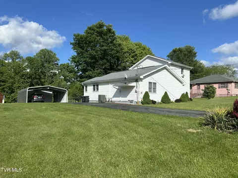 Exterior - 131 SW Beverly Avenue Wise Va 24293, Wise, VA 24293 photo 2 of 11