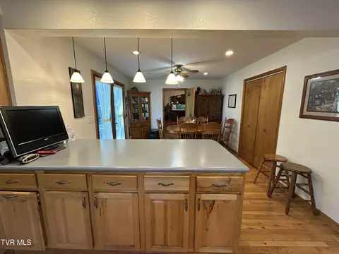 Dining - 131 SW Beverly Avenue Wise Va 24293, Wise, VA 24293 photo 1 of 3