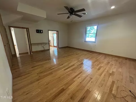 Living - 131 SW Beverly Avenue Wise Va 24293, Wise, VA 24293 photo 5 of 9