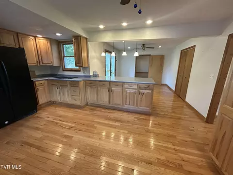 Kitchen - 131 SW Beverly Avenue Wise Va 24293, Wise, VA 24293 photo 9 of 10