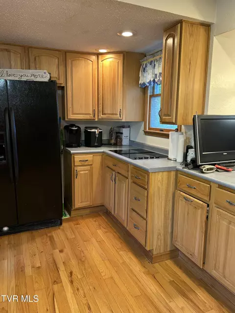 Kitchen - 131 SW Beverly Avenue Wise Va 24293, Wise, VA 24293 photo 4 of 6