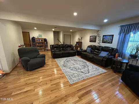 Living - 131 SW Beverly Avenue Wise Va 24293, Wise, VA 24293 photo 5 of 7