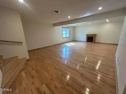 Living - 131 SW Beverly Avenue Wise Va 24293, Wise, VA 24293 photo 9 of 9