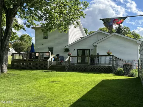 Exterior - 131 SW Beverly Avenue Wise Va 24293, Wise, VA 24293 photo 5 of 11