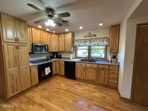 Kitchen - 131 SW Beverly Avenue Wise Va 24293, Wise, VA 24293 photo 1 of 6
