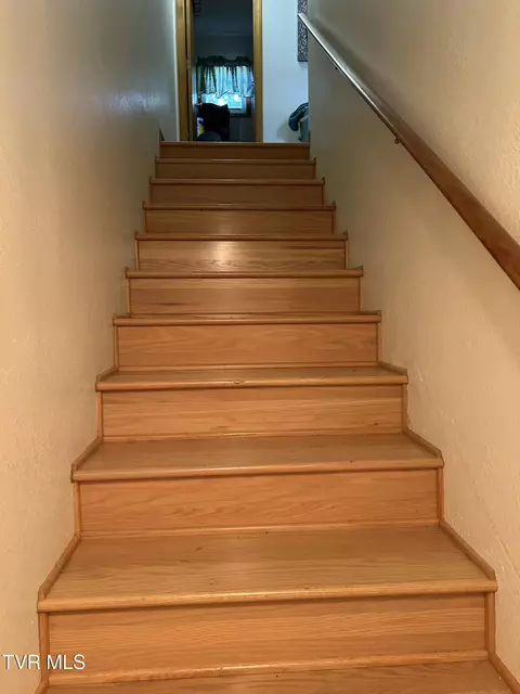 Entry Way - 131 SW Beverly Avenue Wise Va 24293, Wise, VA 24293 photo 2 of 2