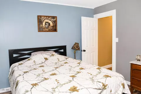 Bedroom - 225 Shaw Road Chuckey Tn 37641, Chuckey, TN 37641 photo 4 of 5