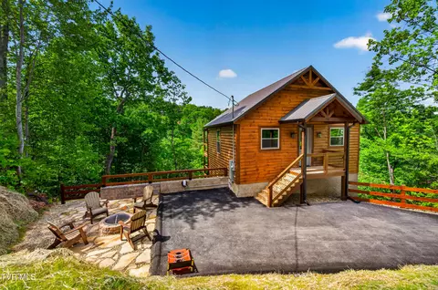 756 Ski View Lane Sevierville Tn 37876, Sevierville, TN 37876