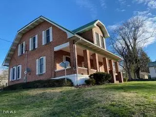 Exterior - 327 S Johnson Drive Pennington Gap Va 24277, Pennington Gap, VA 24277 photo 1 of 3