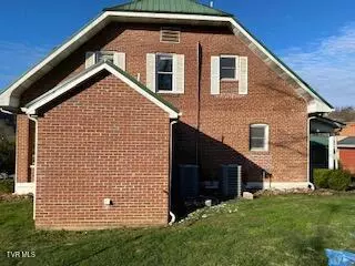 Exterior - 327 S Johnson Drive Pennington Gap Va 24277, Pennington Gap, VA 24277 photo 2 of 3
