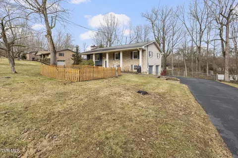 1108 Ridgecrest Road Johnson City Tn 37604, Johnson City, TN 37604