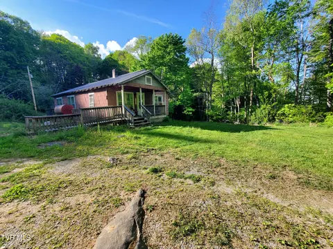 190 Big Cove Creek Road Roan Mountain Tn 37687, Roan Mountain, TN 37687