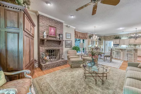 Living - 255 Willmary Road Piney Flats Tn 37686, Piney Flats, TN 37686 photo 5 of 9