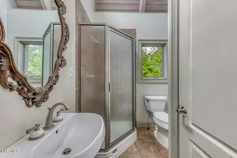 Bath - 255 Willmary Road Piney Flats Tn 37686, Piney Flats, TN 37686 photo 6 of 6