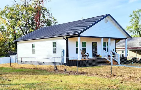 Exterior - 111 Parsley Street Erwin Tn 37650, Erwin, TN 37650 photo 9 of 10
