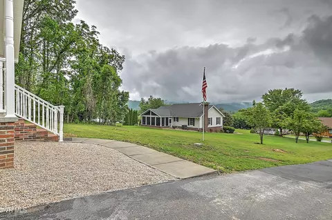 Exterior - 936 Diane Avenue Erwin Tn 37650, Erwin, TN 37650 photo 2 of 10