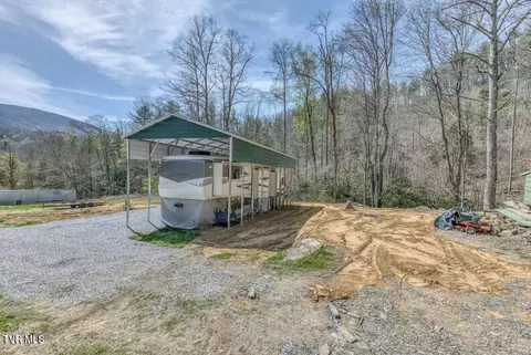 155 Tower Road Roan Mountain Tn 37687, Roan Mountain, TN 37687