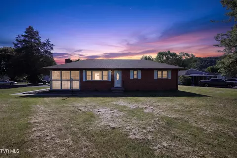 200 Fairacres Drive Bristol Tn 37620, Bristol, TN 37620