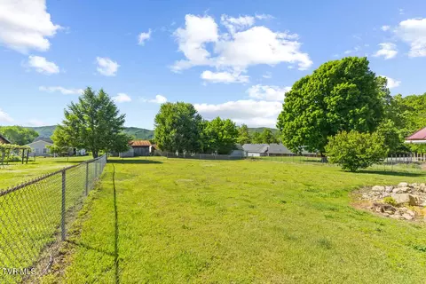 Exterior - 116 Edney Lane Erwin Tn 37650, Erwin, TN 37650 photo 5 of 7
