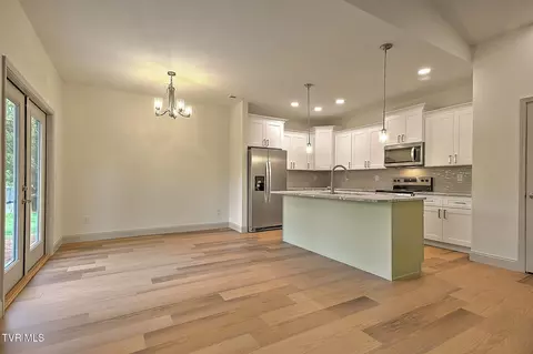 Dining - 116 Emerald Drive Greeneville Tn 37745, Greeneville, TN 37745 photo 1 of 4