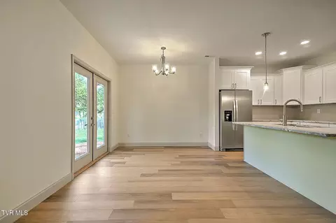 Dining - 116 Emerald Drive Greeneville Tn 37745, Greeneville, TN 37745 photo 2 of 4