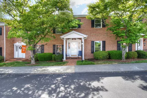2734 E Oakland Avenue B-9 Johnson City Tn 37601, Johnson City, TN 37601