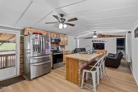 Kitchen - 306 Hurley Lane Mohawk Tn 37810, Mohawk, TN 37810 photo 1 of 2