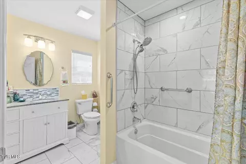 Bath - 194 E Ridges Drive Chuckey Tn 37641, Chuckey, TN 37641 photo 1 of 2