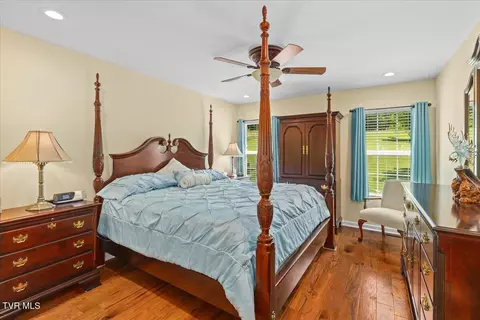 Bedroom - 194 E Ridges Drive Chuckey Tn 37641, Chuckey, TN 37641 photo 2 of 3