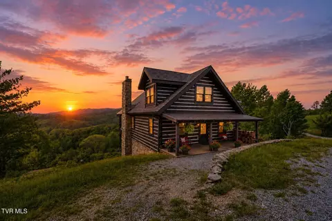 308 Walnut Mountain Farm Loop Hampton Tn 37658, Hampton, TN 37658