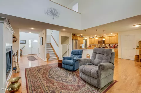 Living - 490 Cockatiel Road Limestone Tn 37681, Limestone, TN 37681 photo 1 of 2