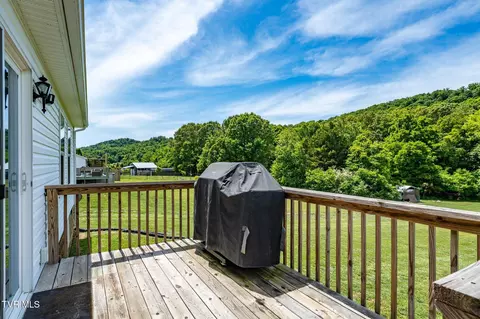 Exterior - 490 Roaming Drive Chuckey Tn 37641, Chuckey, TN 37641 photo 17 of 27