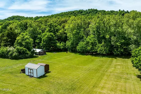 Exterior - 490 Roaming Drive Chuckey Tn 37641, Chuckey, TN 37641 photo 4 of 27