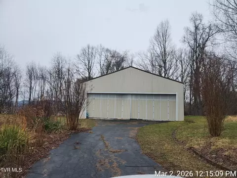 Exterior - 7523 Dc Caney Ridge Road Coeburn Va 24230, Coeburn, VA 24230 photo 6 of 8