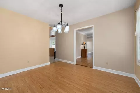 Dining - 2 Gatewood Drive Gray Tn 37615, Gray, TN 37615 photo 1 of 3