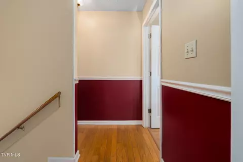 Entry Way - 2 Gatewood Drive Gray Tn 37615, Gray, TN 37615 photo 3 of 3