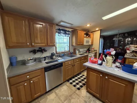 Kitchen - 9088 Robinette Circle Wise Va 24293, Wise, VA 24293 photo 2 of 3