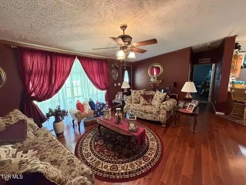 Living - 9088 Robinette Circle Wise Va 24293, Wise, VA 24293 photo 4 of 6
