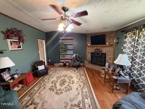 Living - 9088 Robinette Circle Wise Va 24293, Wise, VA 24293 photo 3 of 6