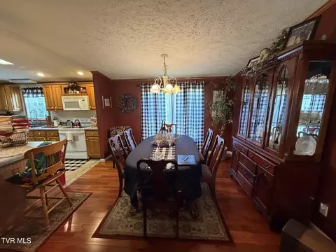 Dining - 9088 Robinette Circle Wise Va 24293, Wise, VA 24293 photo 2 of 3