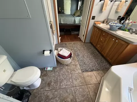 Bath - 9088 Robinette Circle Wise Va 24293, Wise, VA 24293 photo 4 of 7