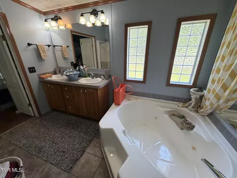 Bath - 9088 Robinette Circle Wise Va 24293, Wise, VA 24293 photo 2 of 7