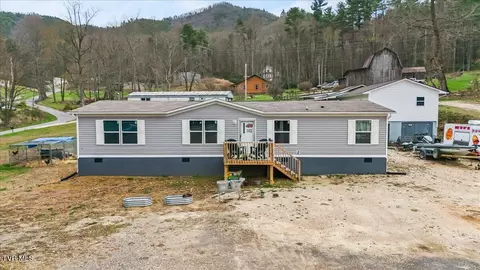 3306 Us 321 Hampton Tn 37658, Hampton, TN 37658