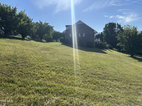 261 Hillmore Drive Mountain City Tn 37683, Mountain City, TN 37683